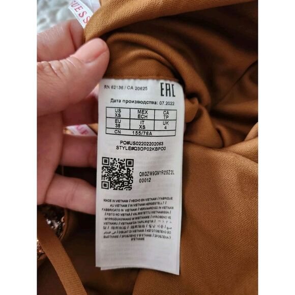 Guess Women's Sequin‎ Knit top V-Neck Spaghetti Strap Gold  Color Size XS - Picture 6 of 6